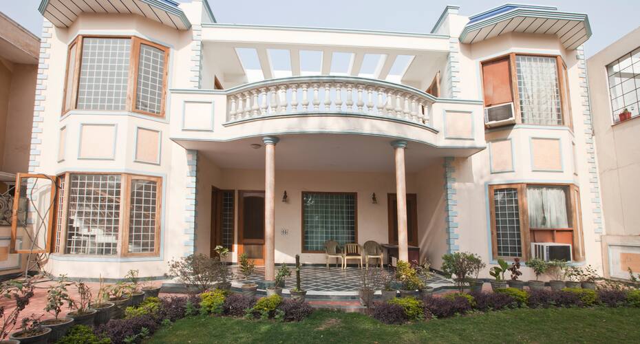 Luxury Home Stays, Hansi 1